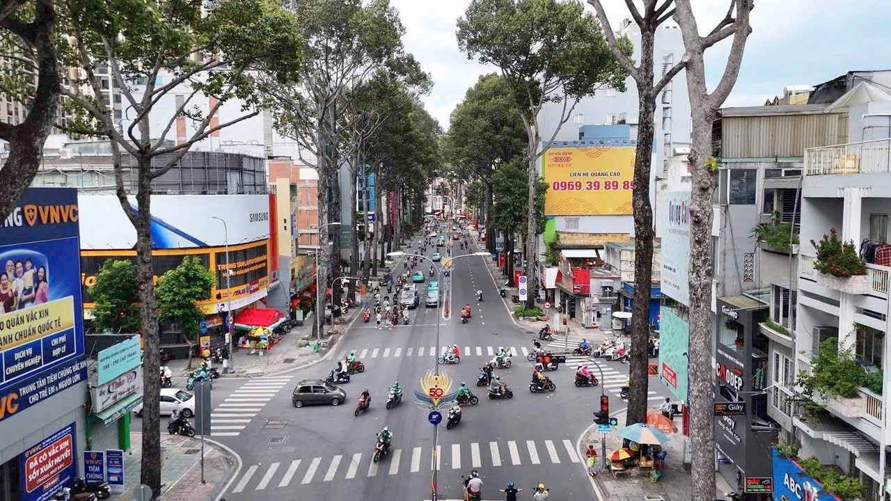 BÁN NHÀ MẶT TIỀN ĐƯỜNG 3 THÁNG 2, PHƯỜNG 12, QUẬN 10 – NGAY HÀ ĐÔ CENTROSA, VỊ TRÍ VÀNG ĐẦU TƯ. BÁN NHÀ MẶT TIỀN ĐƯỜNG 3 THÁNG 2, PHƯỜNG 12, QUẬN 10 – NGAY HÀ ĐÔ CENTROSA, VỊ TRÍ VÀNG ĐẦU TƯ.
