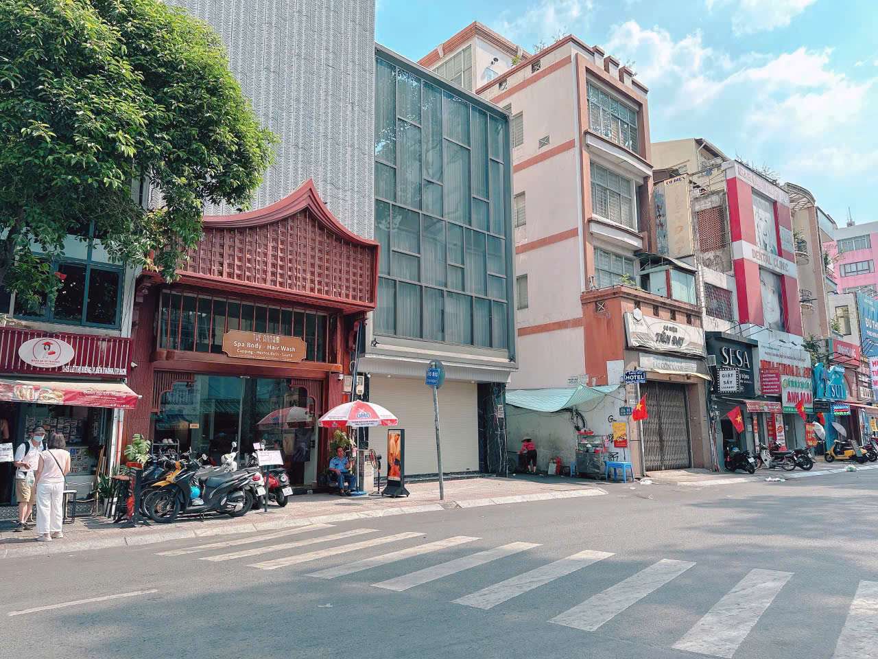 🏡 BÁN NHÀ HXH LÊ THỊ RIÊNG, P. BẾN THÀNH, QUẬN 1 🏡 BÁN NHÀ HXH LÊ THỊ RIÊNG, P. BẾN THÀNH, QUẬN 1